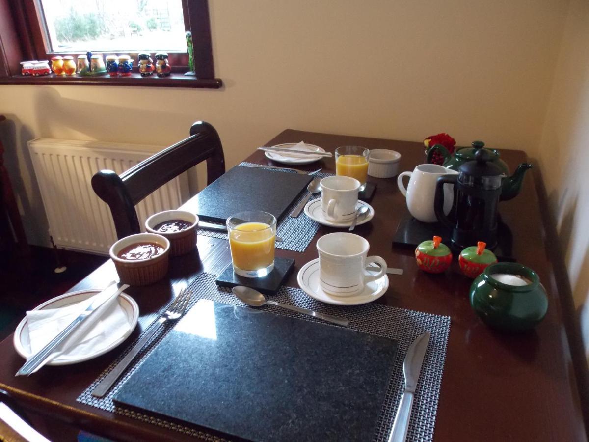 Serendipity Bed And Breakfast Dalchreichart ภายนอก รูปภาพ